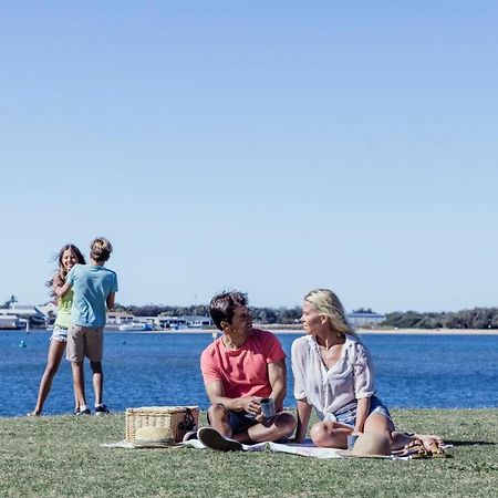 Sky Broadwater Apartments Southport 외부 사진