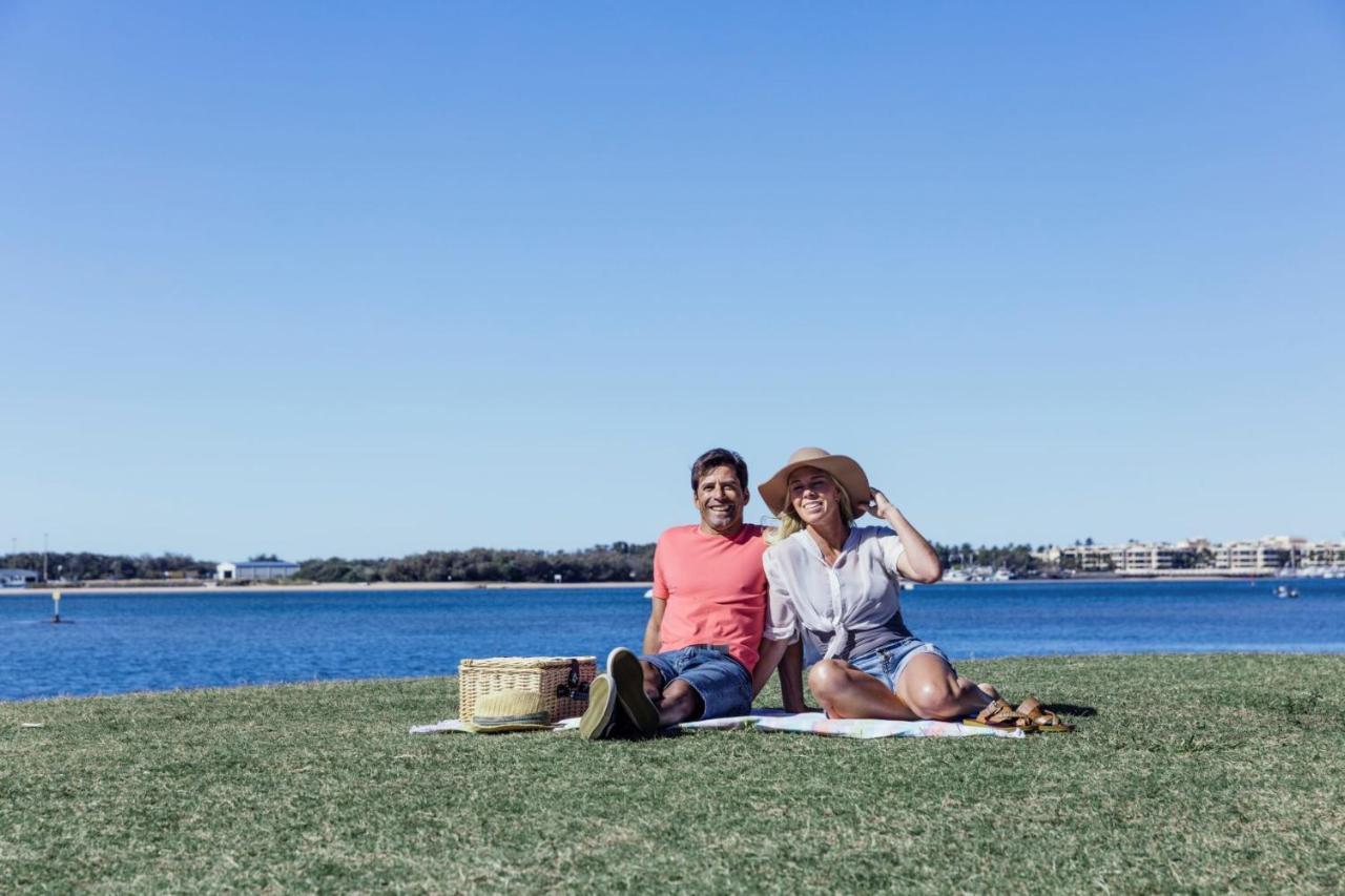 Sky Broadwater Apartments Southport 외부 사진