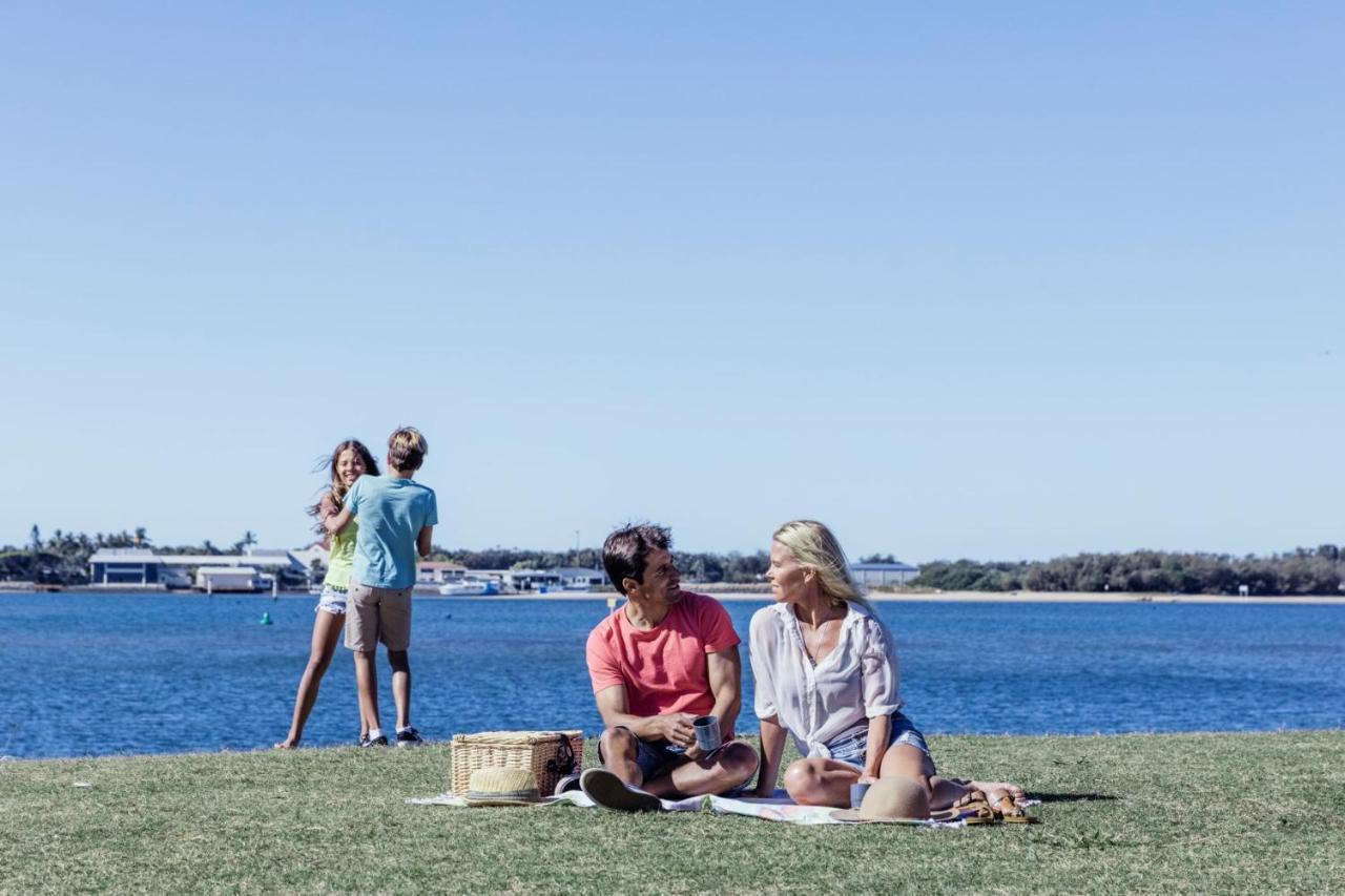 Sky Broadwater Apartments Southport 외부 사진