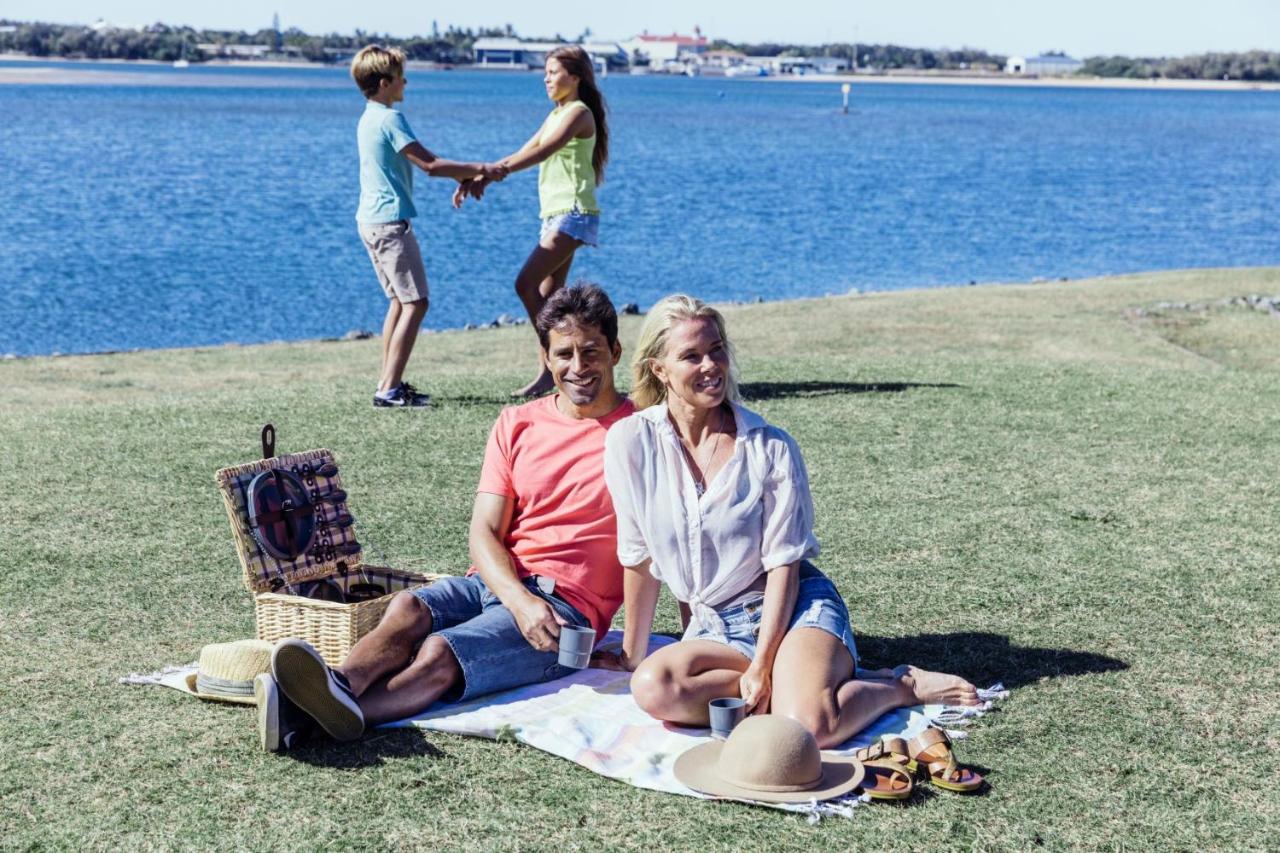 Sky Broadwater Apartments Southport 외부 사진