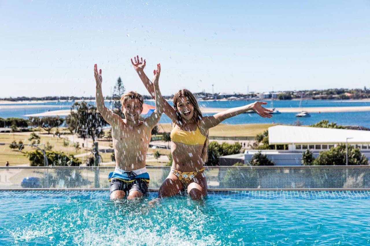 Sky Broadwater Apartments Southport 외부 사진