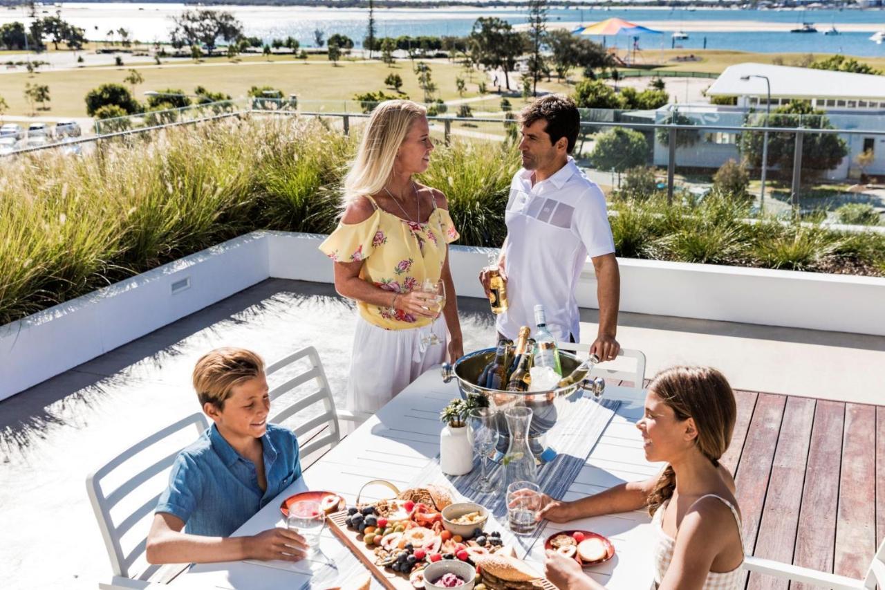 Sky Broadwater Apartments Southport 외부 사진
