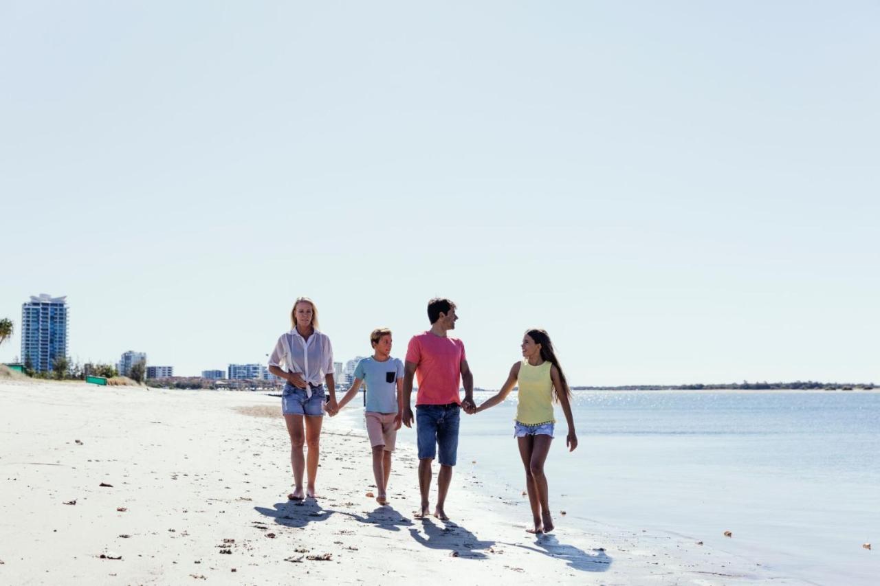Sky Broadwater Apartments Southport 외부 사진