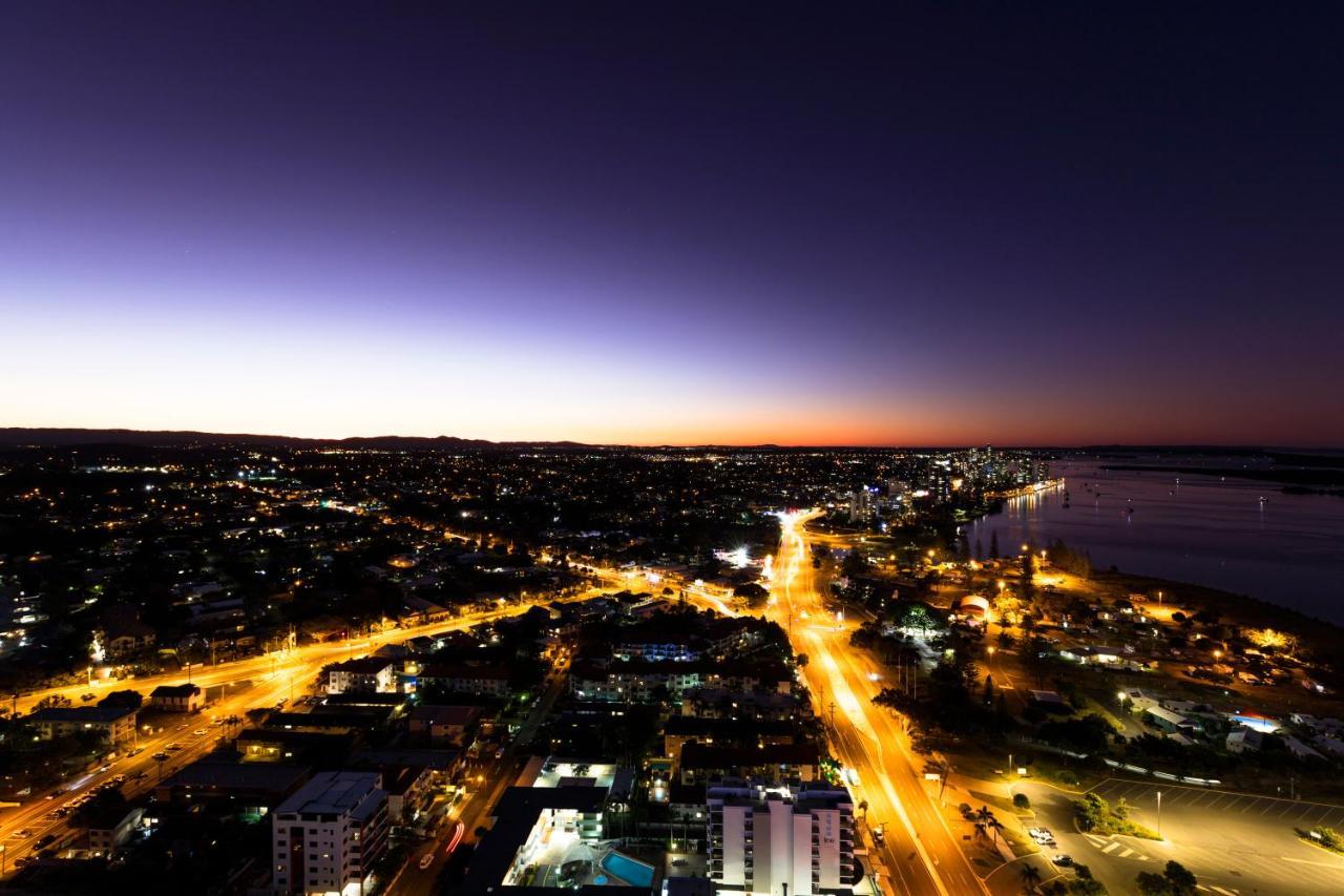 Sky Broadwater Apartments Southport 외부 사진