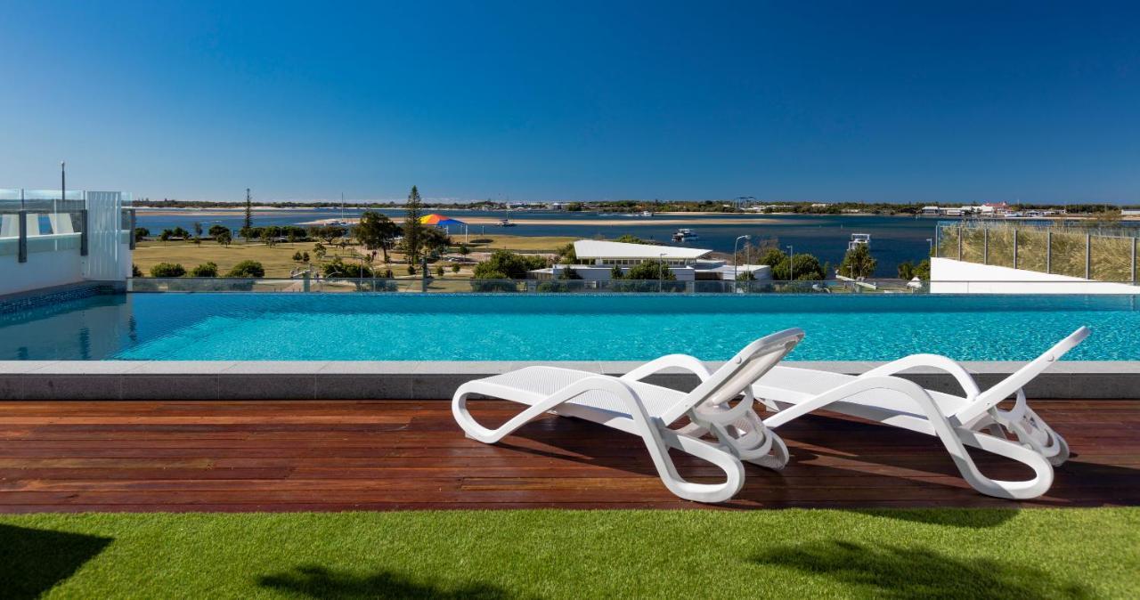 Sky Broadwater Apartments Southport 외부 사진