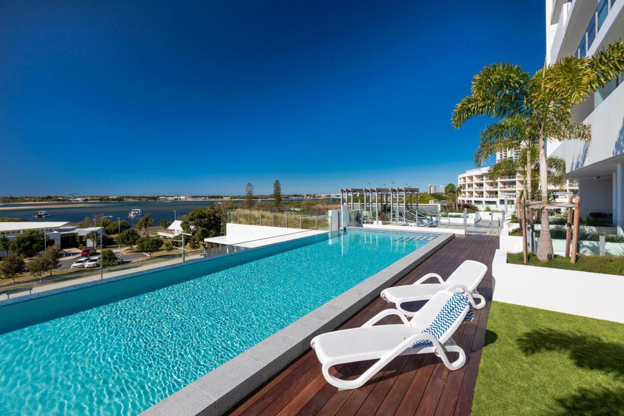 Sky Broadwater Apartments Southport 외부 사진