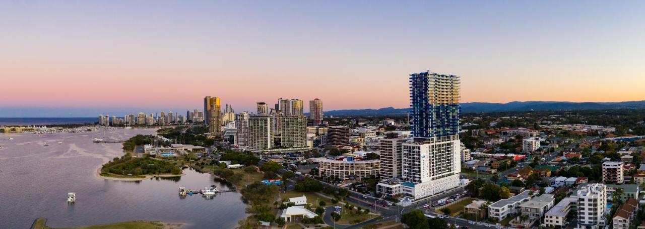 Sky Broadwater Apartments Southport 외부 사진