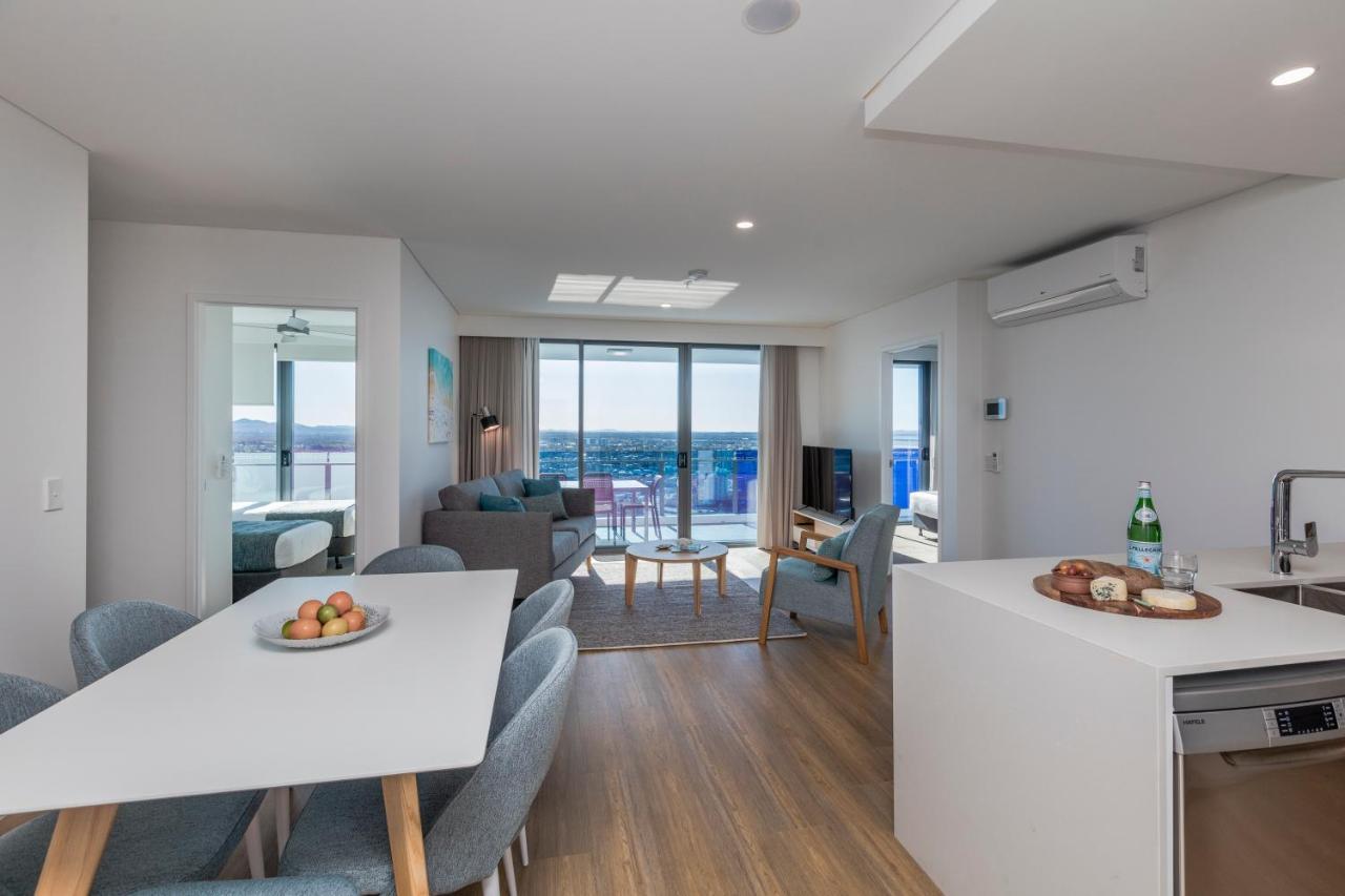 Sky Broadwater Apartments Southport 외부 사진