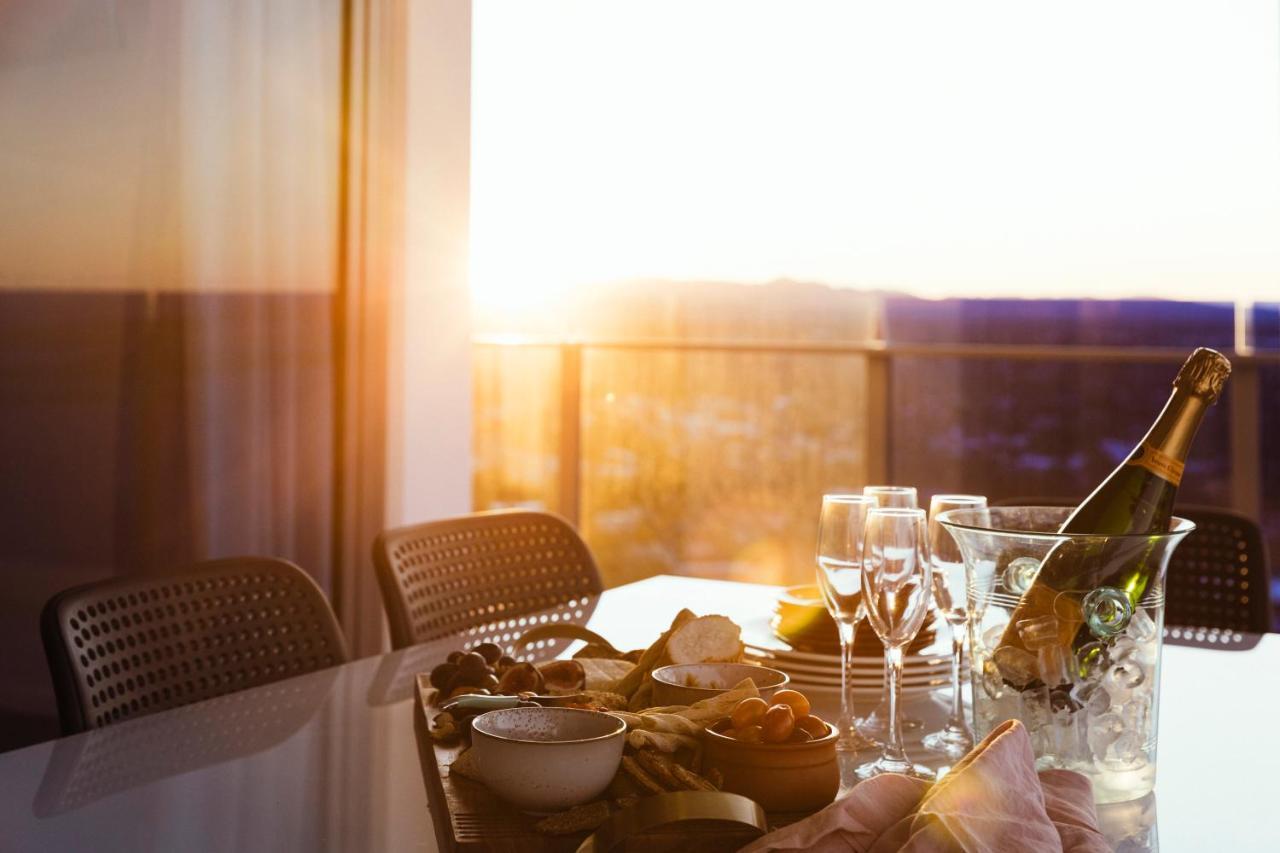 Sky Broadwater Apartments Southport 외부 사진